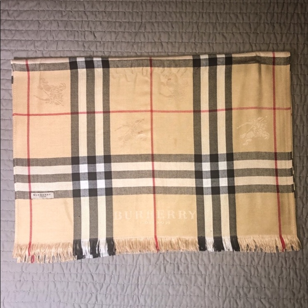 BURBERRY Nova Check Wool Silk Scarf